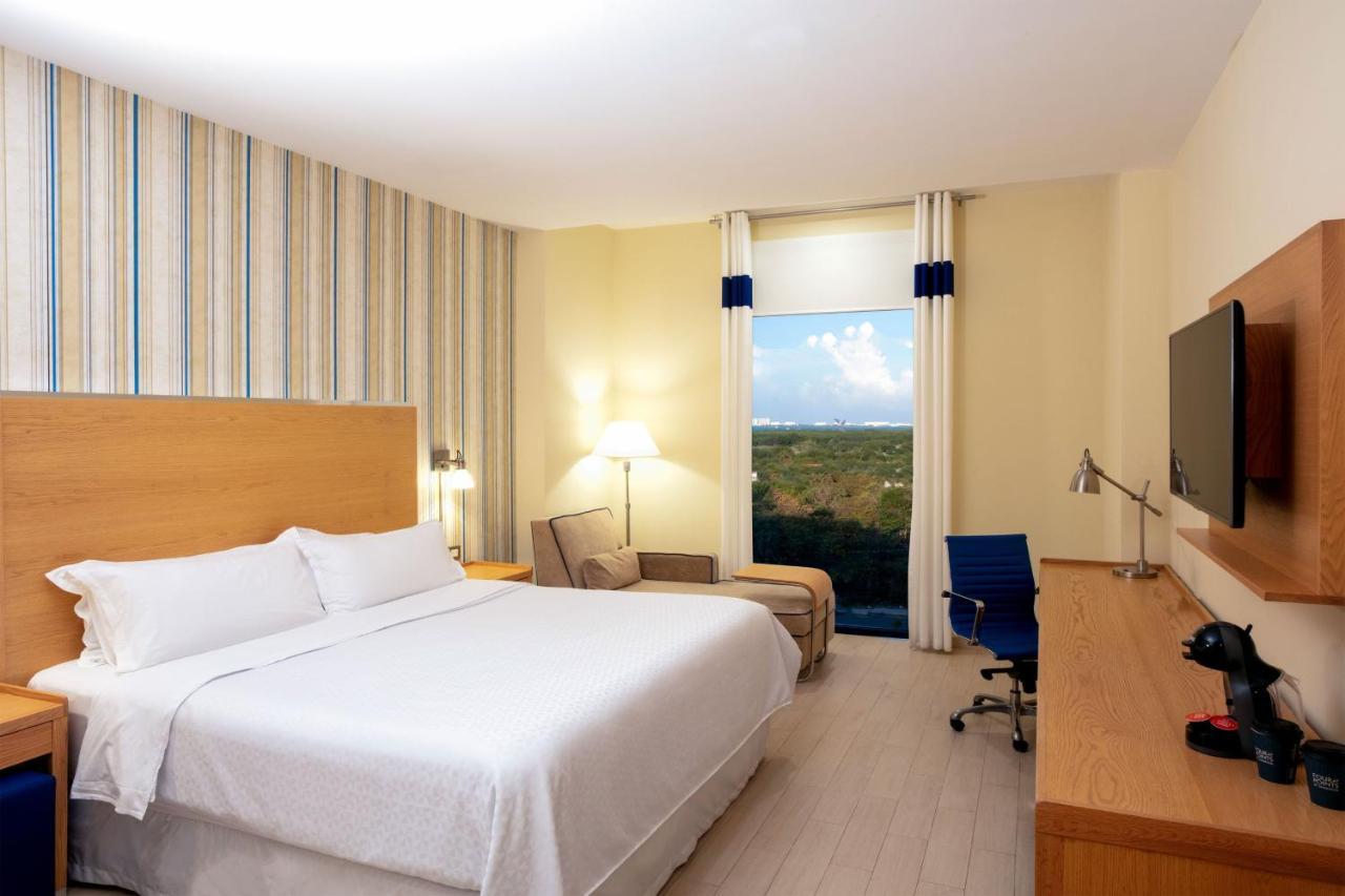 Four Points By Sheraton Cancun Centro Exterior photo