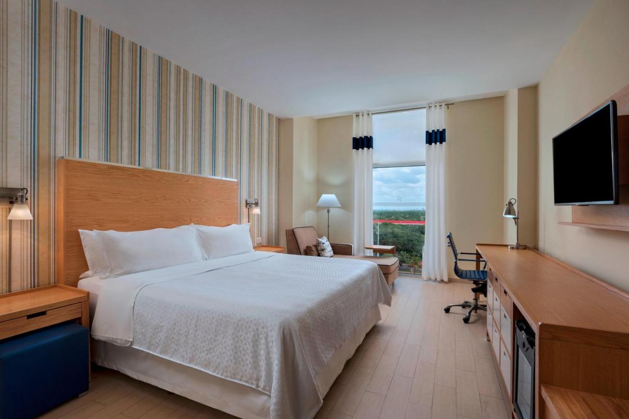 Four Points By Sheraton Cancun Centro Exterior photo