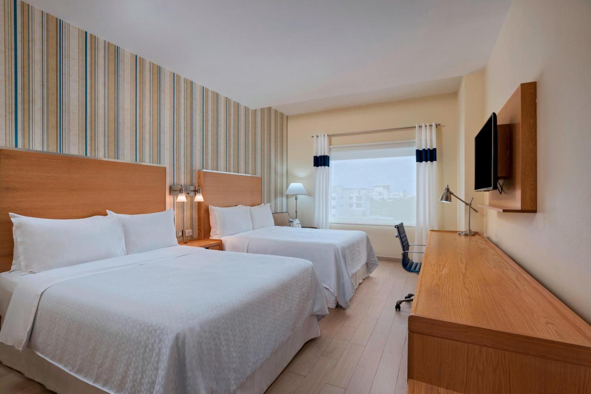 Four Points By Sheraton Cancun Centro Exterior photo