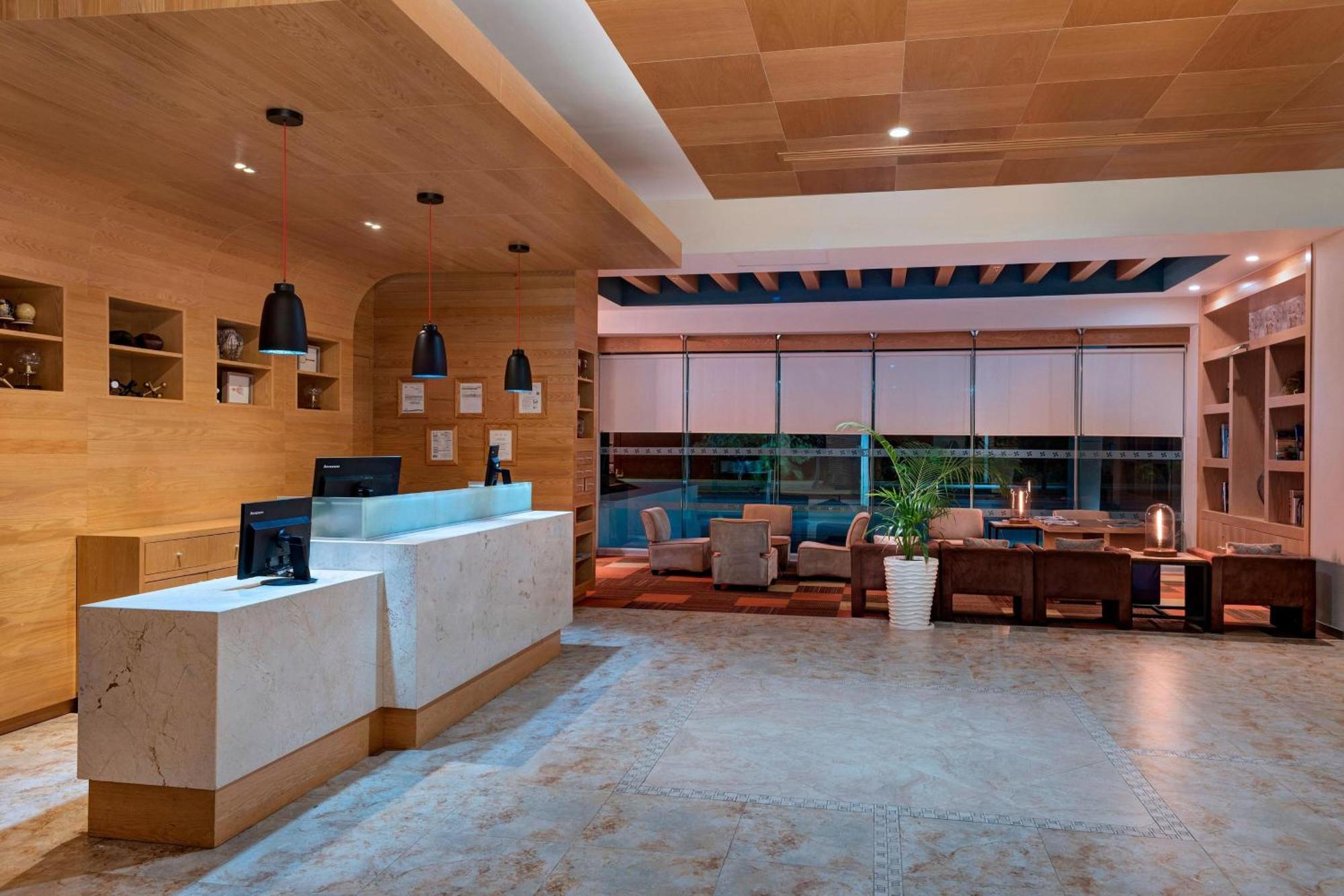 Four Points By Sheraton Cancun Centro Exterior photo